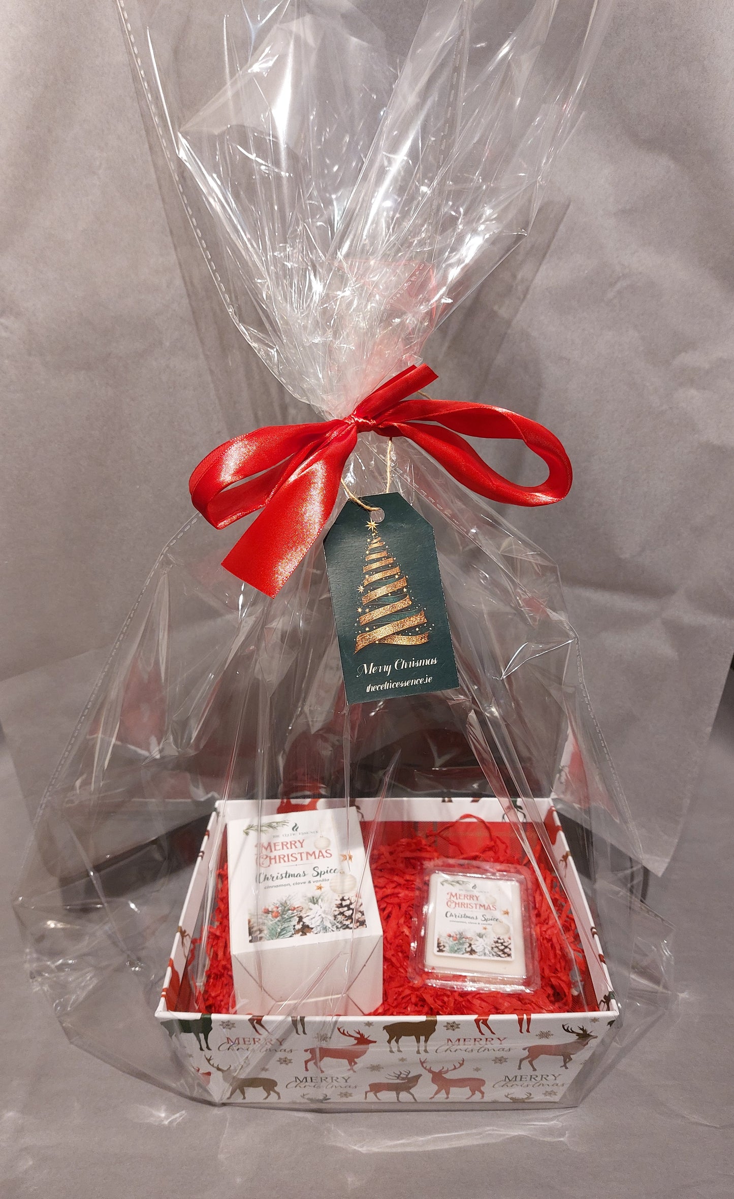 Merry Christmas Candle & Wax Melts Hamper